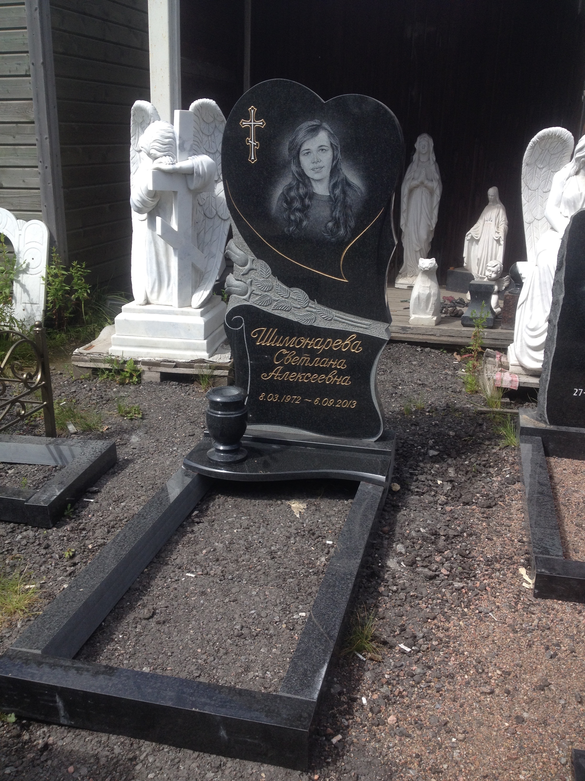 Памятники на могилу детские с ангелочками фото