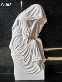 скульптура плакальщица